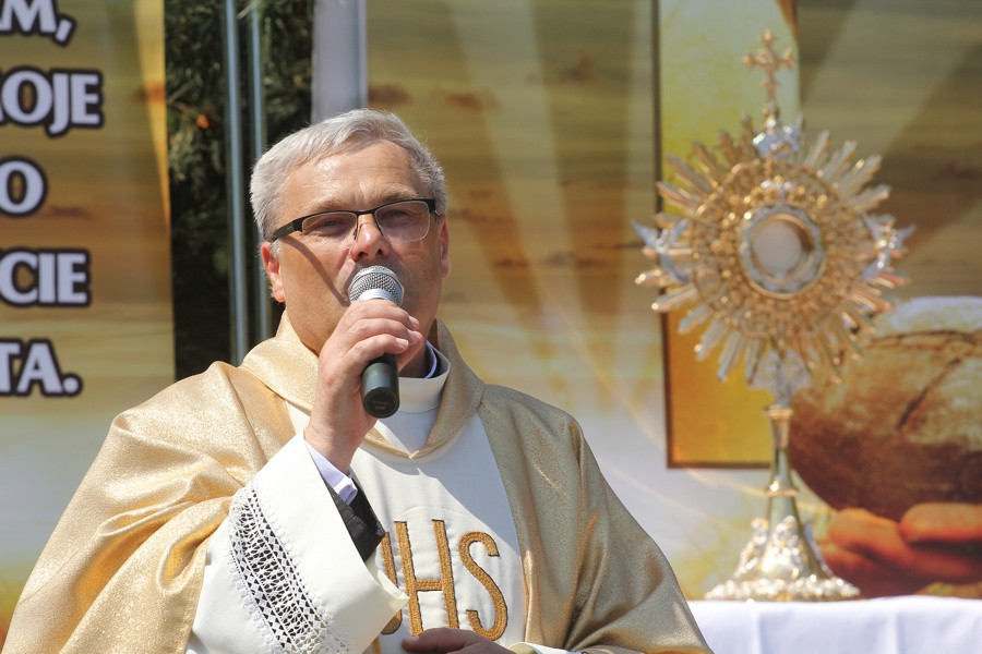 Boże Ciało w parafii pw. św. Kazimierza w Policach [foto]