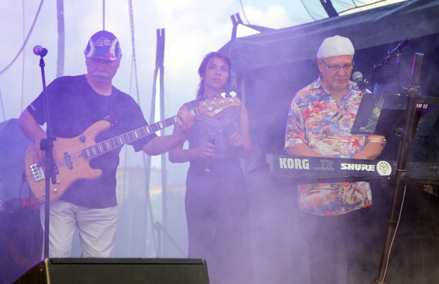 Koncerty zespołów LUZ BLUES i EXAITED rozpoczęły drugi dzień polickiego święta