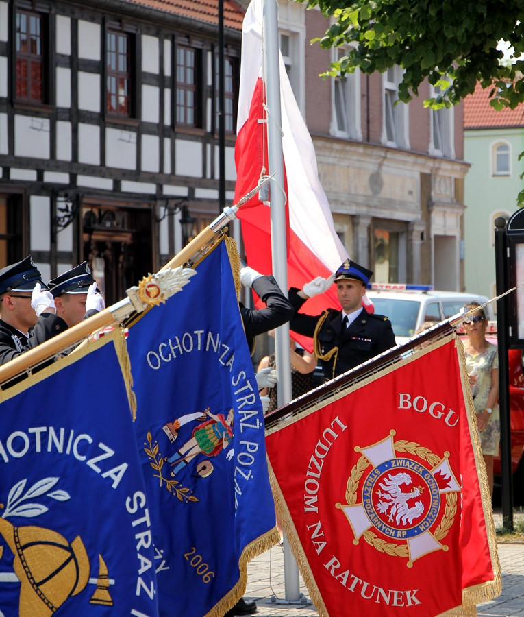 Powiatowe Obchody Dnia Strażaka w Nowym Warpnie [foto]