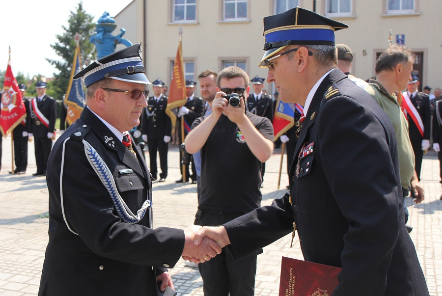 Powiatowe Obchody Dnia Strażaka w Nowym Warpnie [foto]