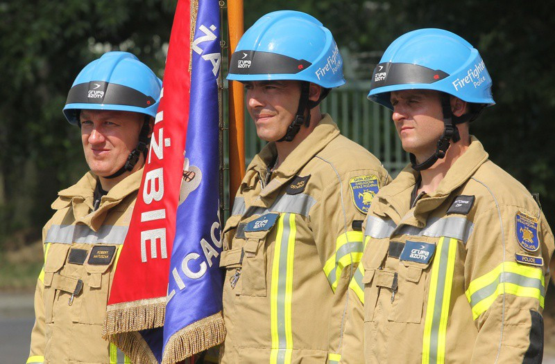Strażacy z Grupy Azoty w Policach otrzymali sztandar i nowy samochód [foto]