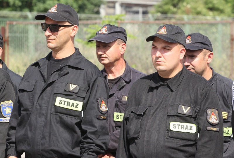 Strażacy z Grupy Azoty w Policach otrzymali sztandar i nowy samochód [foto]