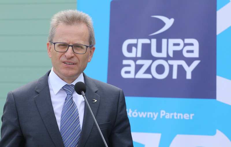 Strażacy z Grupy Azoty w Policach otrzymali sztandar i nowy samochód [foto]