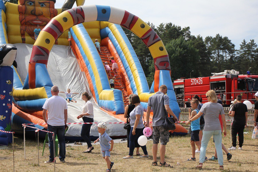 Biało-czerwone balony w setną rocznicę odzyskania niepodległości [foto]