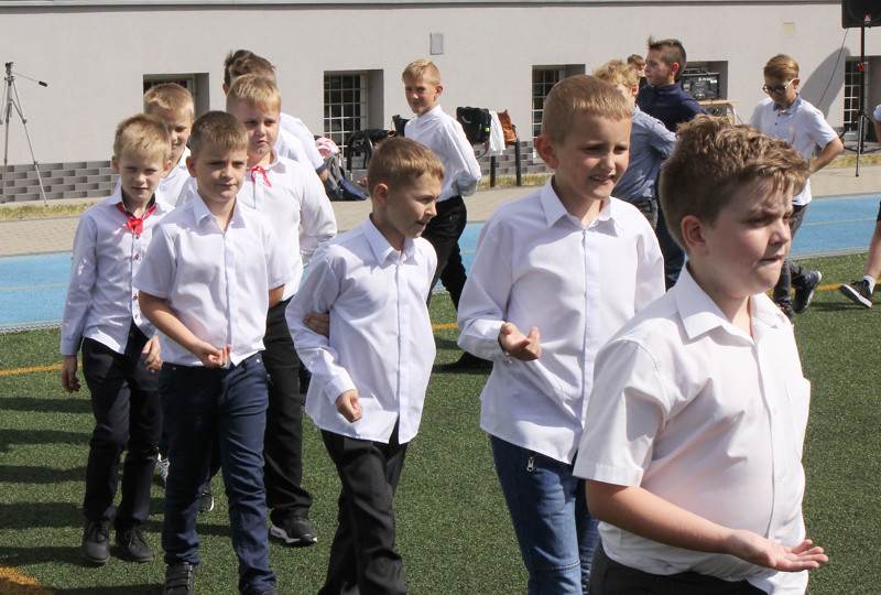 Poloneza czas zacząć... wyjątkowa lekcja w SP 1 [foto/wideo]