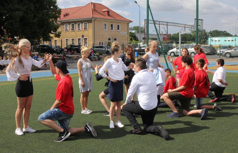 Poloneza czas zacząć... wyjątkowa lekcja w SP 1 [foto/wideo]