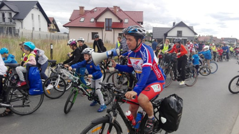 Około 300 rowerzystów podczas Mierzyńskiego Rodzinnego Rajdu Rowerowego [foto]