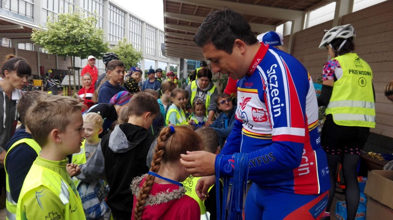 Około 300 rowerzystów podczas Mierzyńskiego Rodzinnego Rajdu Rowerowego [foto]