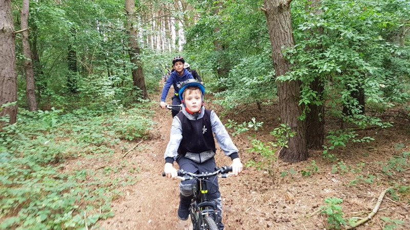 Około 300 rowerzystów podczas Mierzyńskiego Rodzinnego Rajdu Rowerowego [foto]