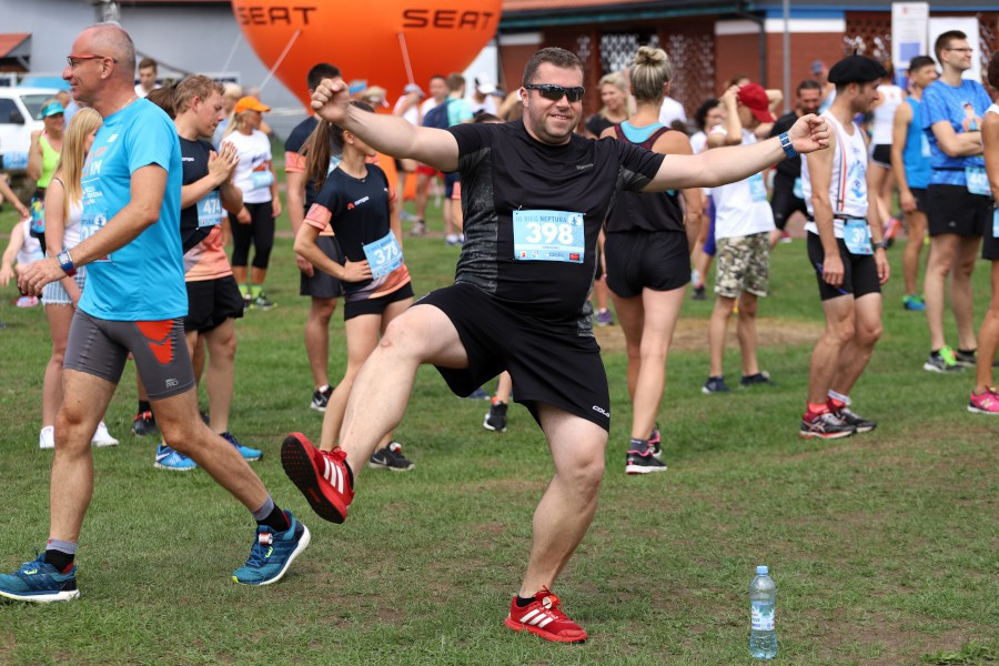 III BIEG NEPTUNA. 650 zawodników na starcie biegu w Trzebieży [foto]