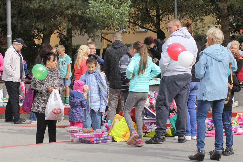 Pchli Targ w Policach [foto]