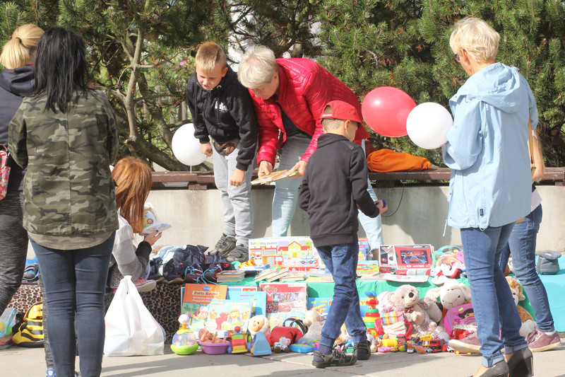 Pchli Targ w Policach [foto]