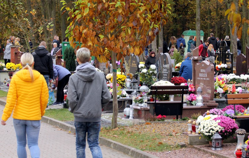 Wszystkich Świętych w obiektywie [foto]