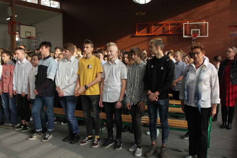 Uroczystości 100-lecia odzyskania przez Polskę niepodległości w filii SP8 [foto]