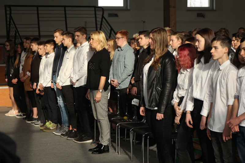 Uroczystości 100-lecia odzyskania przez Polskę niepodległości w filii SP8 [foto]