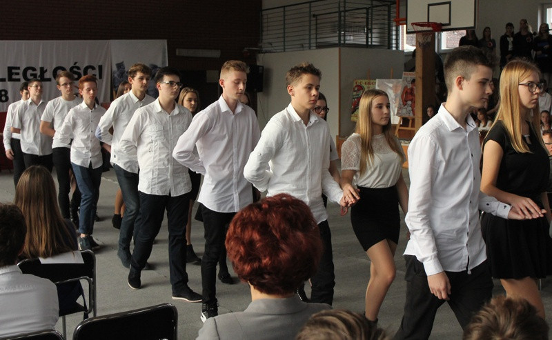 Uroczystości 100-lecia odzyskania przez Polskę niepodległości w filii SP8 [foto]