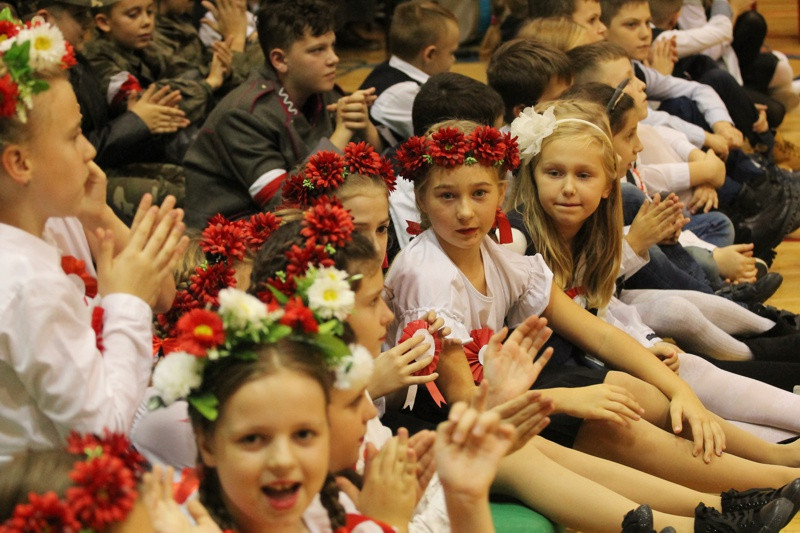 Wieczornica dla Niepodległej w SP 8 [foto]