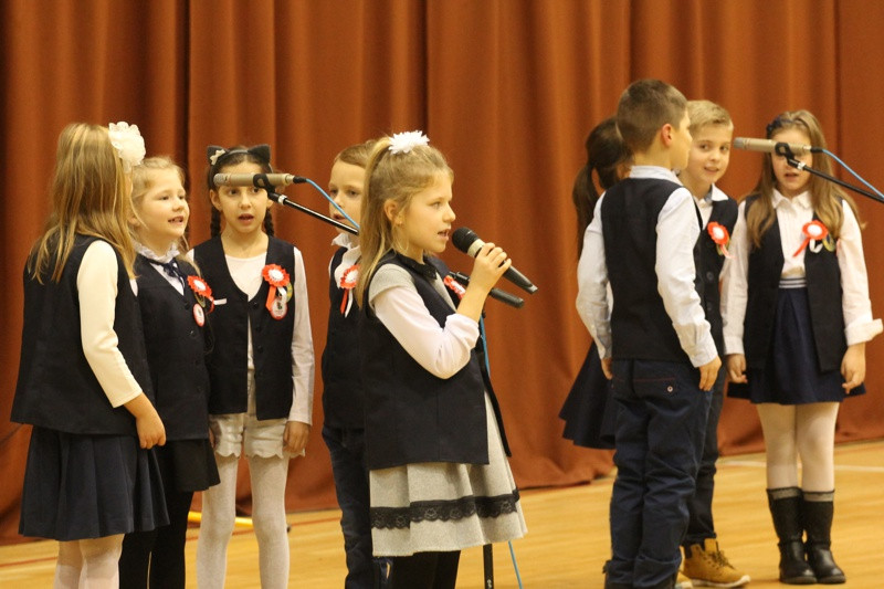 Wieczornica dla Niepodległej w SP 8 [foto]