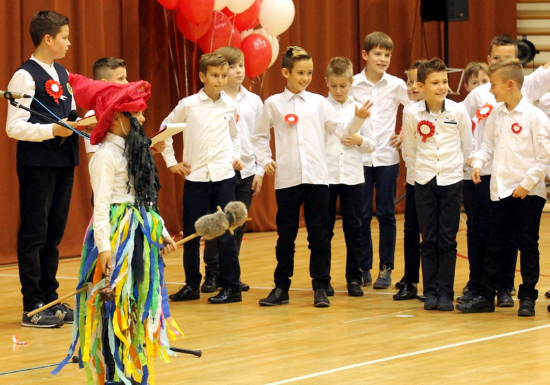 Wieczornica dla Niepodległej w SP 8 [foto]