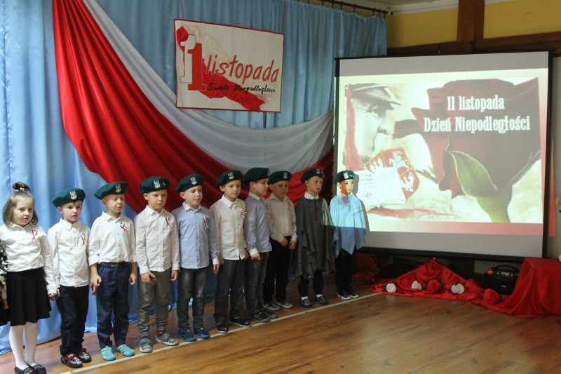 Przedszkolaki z 'Tęczowej krainy' dla Niepodległej [foto]