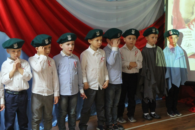 Przedszkolaki z 'Tęczowej krainy' dla Niepodległej [foto]