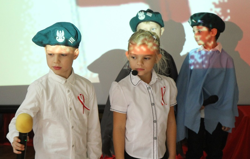 Przedszkolaki z 'Tęczowej krainy' dla Niepodległej [foto]