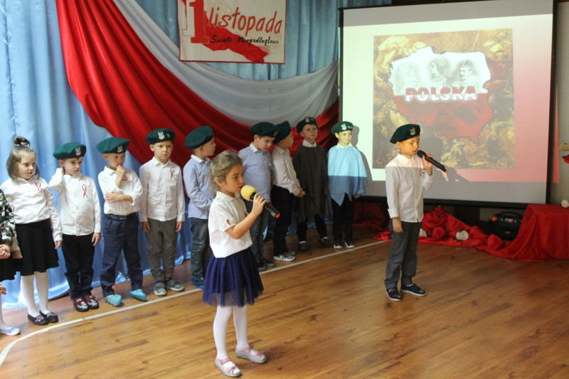 Przedszkolaki z 'Tęczowej krainy' dla Niepodległej [foto]