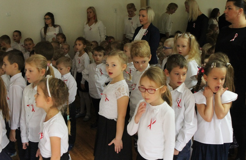 Przedszkolaki z 'Tęczowej krainy' dla Niepodległej [foto]