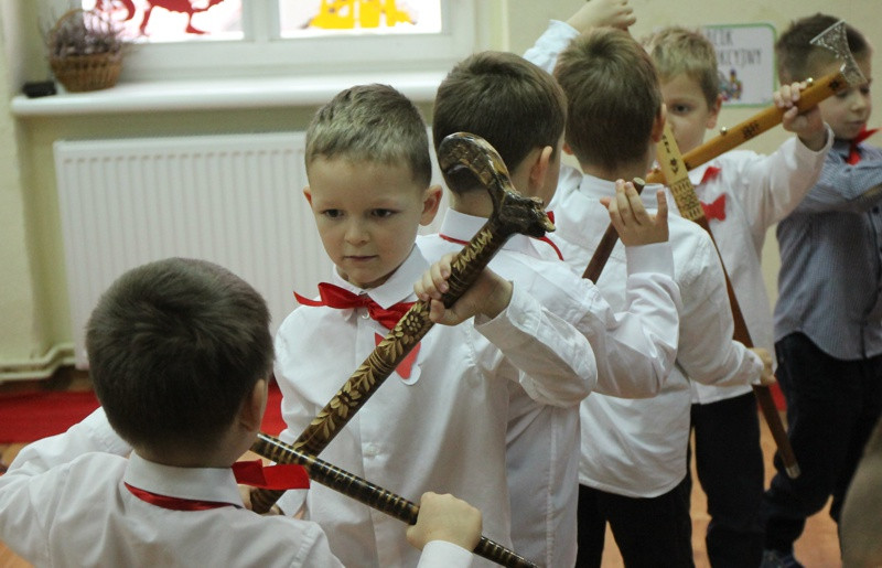 Biało-czerwono w trzebieskim przedszkolu [foto]