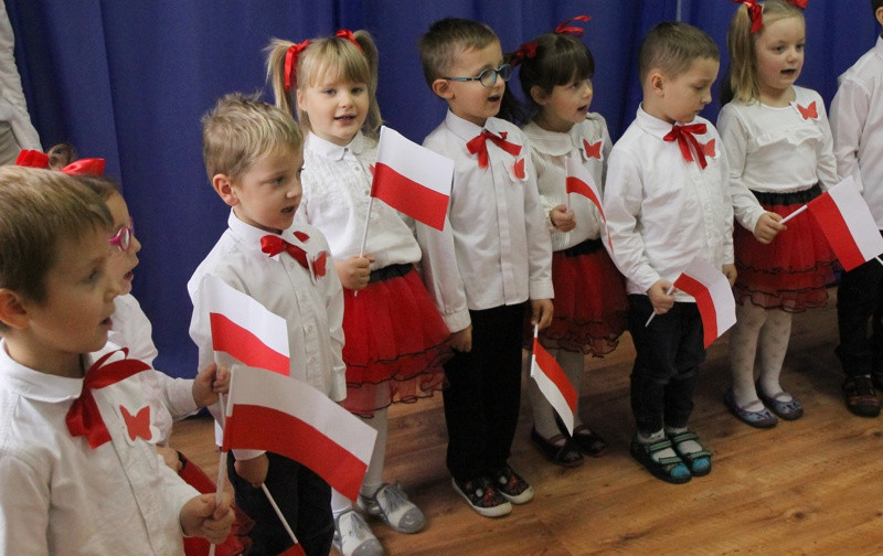 Biało-czerwono w trzebieskim przedszkolu [foto]