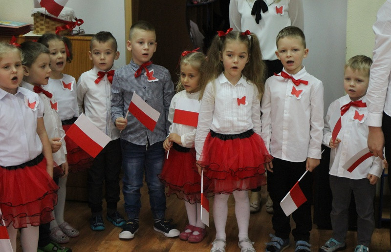 Biało-czerwono w trzebieskim przedszkolu [foto]
