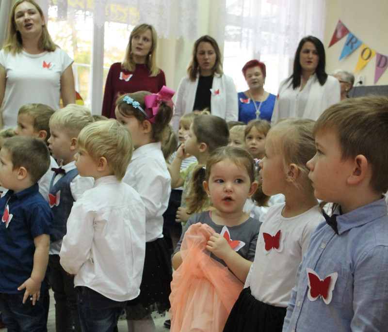 Biało-czerwono w trzebieskim przedszkolu [foto]