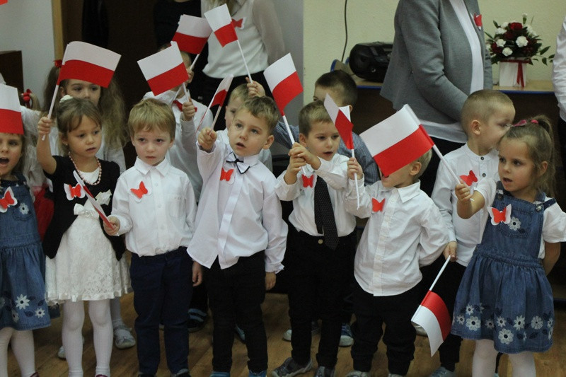 Biało-czerwono w trzebieskim przedszkolu [foto]