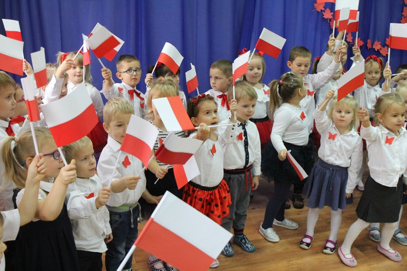 Biało-czerwono w trzebieskim przedszkolu [foto]
