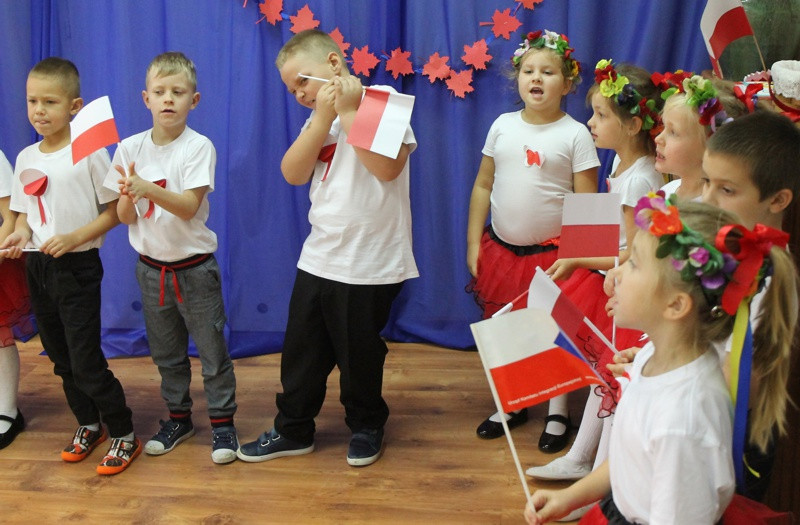 Biało-czerwono w trzebieskim przedszkolu [foto]