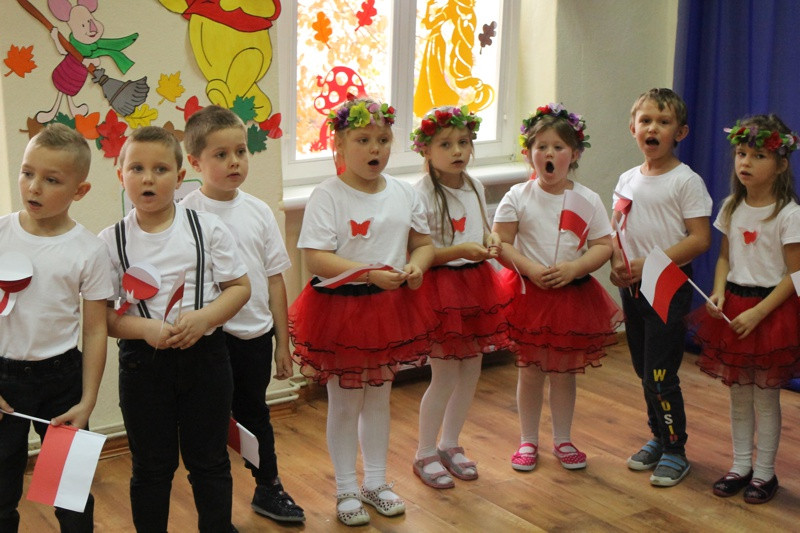 Biało-czerwono w trzebieskim przedszkolu [foto]