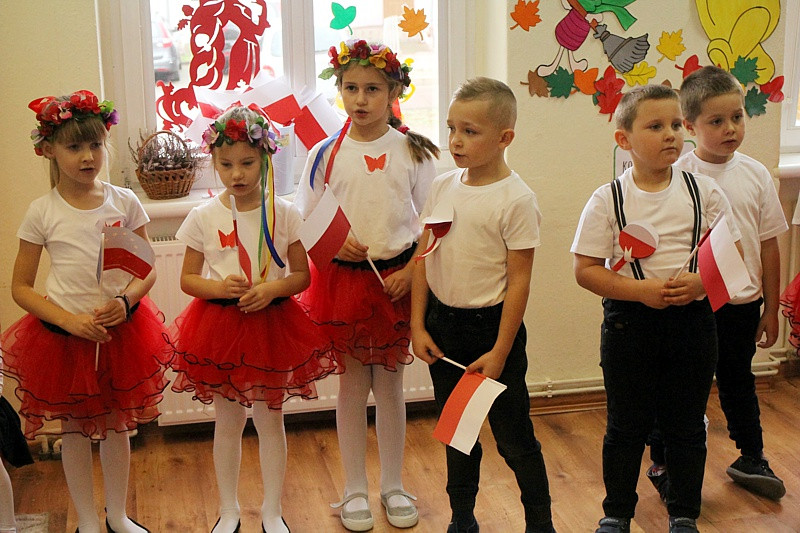 Biało-czerwono w trzebieskim przedszkolu [foto]
