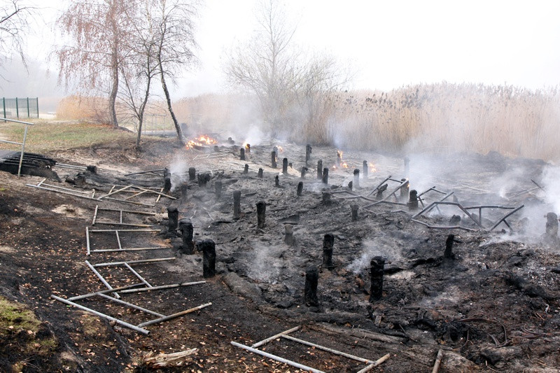 Tyle zostało z promenady spacerowej w Trzebieży [foto]