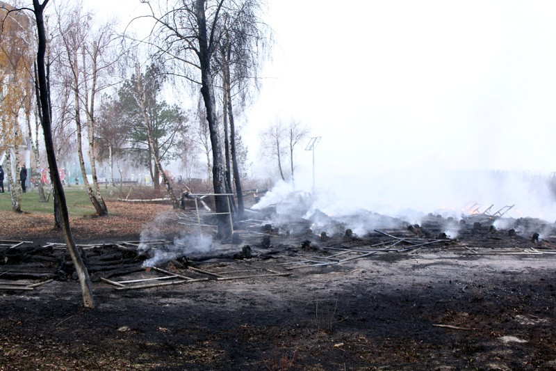 Tyle zostało z promenady spacerowej w Trzebieży [foto]