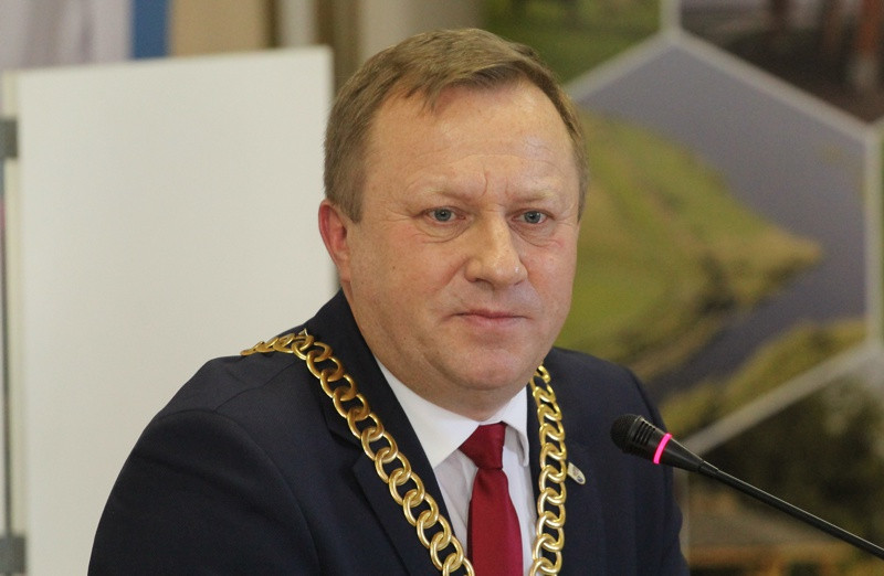 II Sesja Rady Powiatu - radni wybrali starostę, wicestarostę, członka zarządu i wiceprzewodniczących [foto]