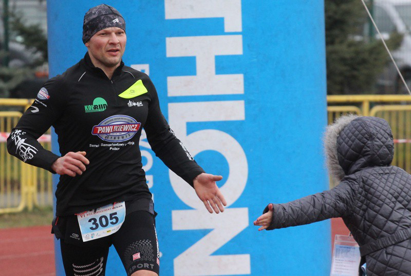 1200 uczestników pobiegło w VI Biegu Mikołajkowym [foto]