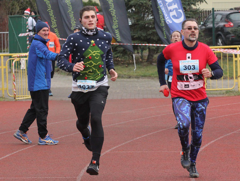 1200 uczestników pobiegło w VI Biegu Mikołajkowym [foto]