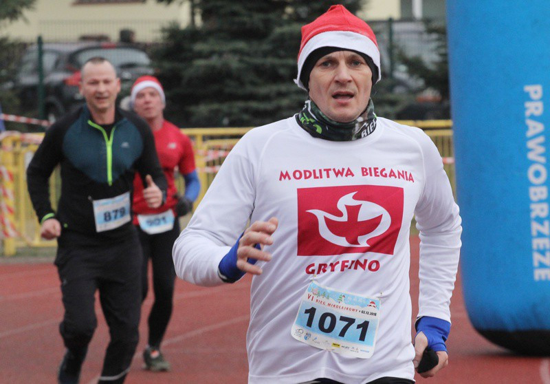 1200 uczestników pobiegło w VI Biegu Mikołajkowym [foto]