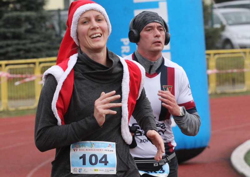 1200 uczestników pobiegło w VI Biegu Mikołajkowym [foto]