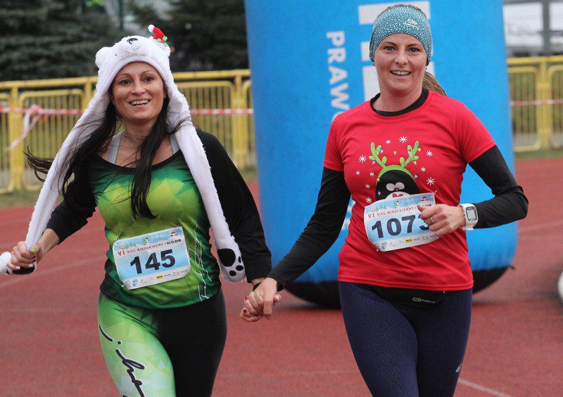 1200 uczestników pobiegło w VI Biegu Mikołajkowym [foto]