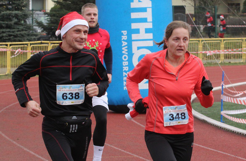1200 uczestników pobiegło w VI Biegu Mikołajkowym [foto]