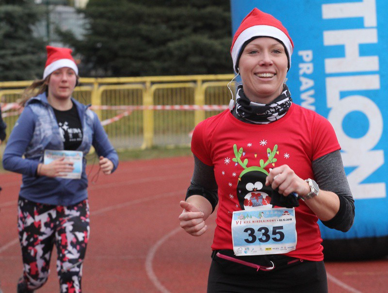 1200 uczestników pobiegło w VI Biegu Mikołajkowym [foto]
