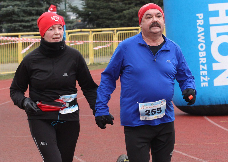 1200 uczestników pobiegło w VI Biegu Mikołajkowym [foto]