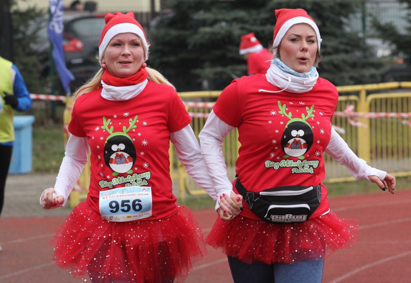 1200 uczestników pobiegło w VI Biegu Mikołajkowym [foto]