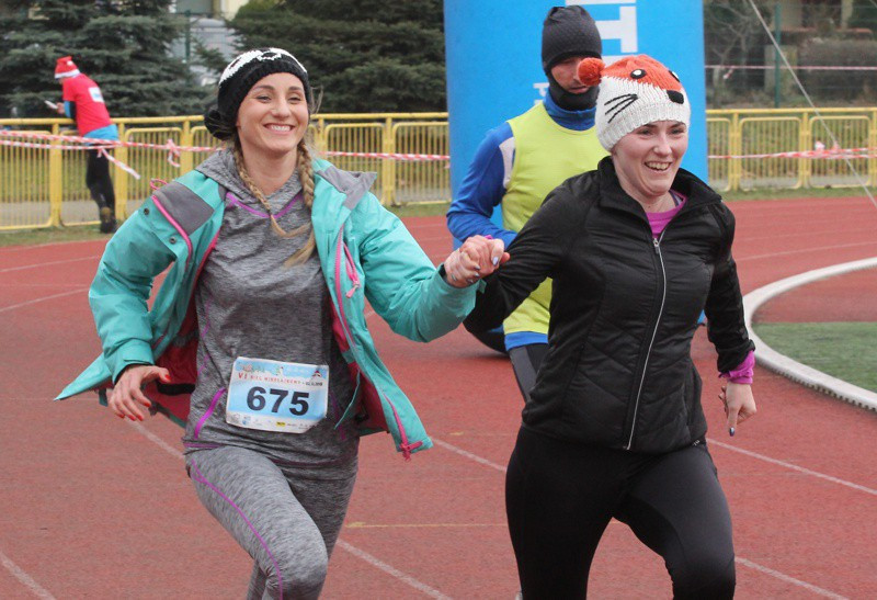 1200 uczestników pobiegło w VI Biegu Mikołajkowym [foto]